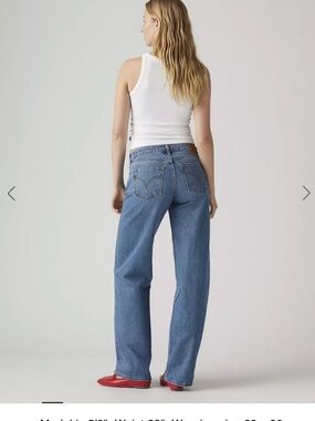 Levi’s Low Loose Jeans Size 25